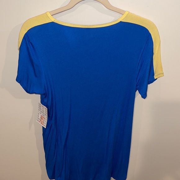 Lularoe Classic T top size XS - Picture 2 of 3